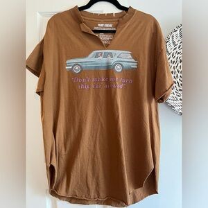 Pebby Forevee side-slit tshirt